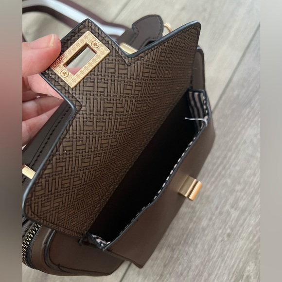 NWOT Camera Bag - Picture 2 of 5